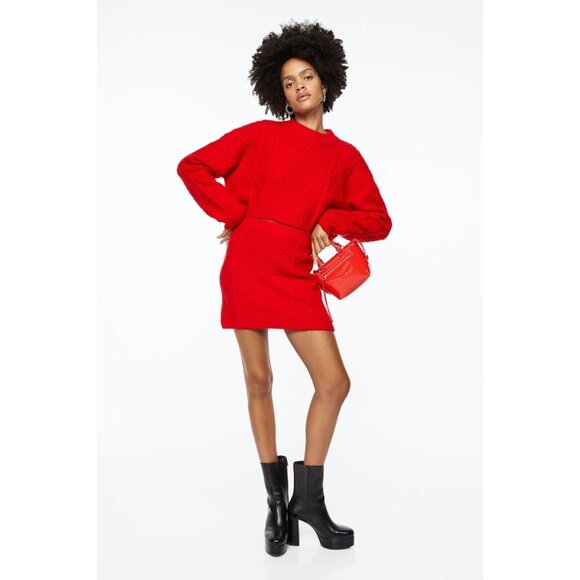 H&M Red Wool Blend Cable Knit Crew Neck Cropped Sweater, Size S - Picture 1 of 14